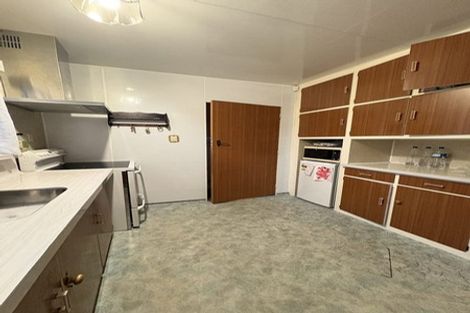 Photo of property in 42 Greendale Avenue, Avonhead, Christchurch, 8042