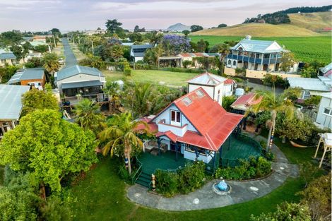 Photo of property in 37 Gillies Crescent, Waimarama, Havelock North, 4294