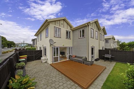 Photo of property in 135 Waltham Road, Sydenham, Christchurch, 8023
