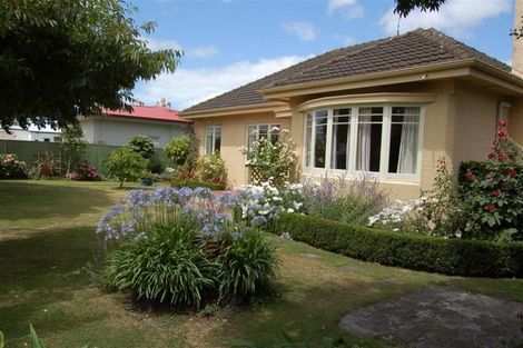 Photo of property in 216 Saint Leonards Avenue, Saint Leonards, Hastings, 4120