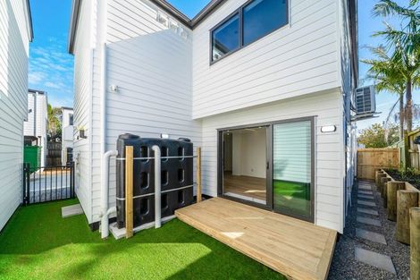 Photo of property in 19c Woolfield Road, Papatoetoe, Auckland, 2025