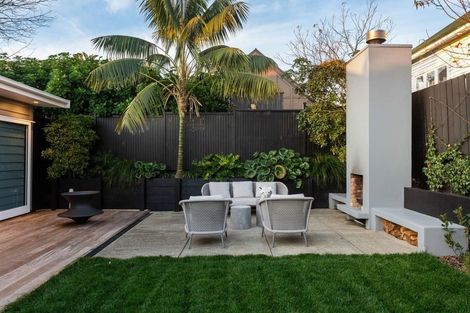 Photo of property in 4 Larchwood Avenue, Westmere, Auckland, 1022