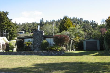 Photo of property in 15 Kaiuru Avenue, Pukawa Bay, Turangi, 3381