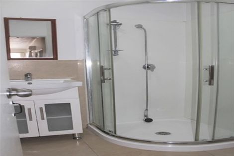 Photo of property in 5 Maxwell Avenue, Papatoetoe, Auckland, 2025