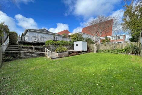 Photo of property in 1 Newcombe Crescent, Karori, Wellington, 6012