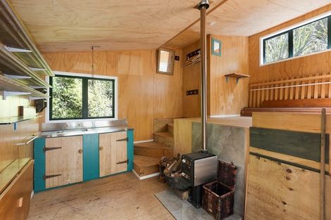 Photo of property in 26 Brick Bay Drive, Sandspit, Warkworth, 0982