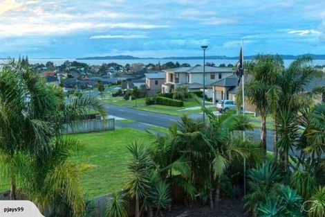 Photo of property in 24 Intrepid Crescent, Beachlands, Auckland, 2018