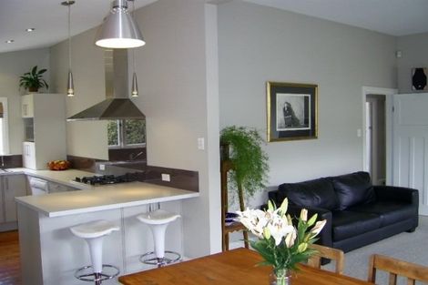 Photo of property in 124 Somerfield Street, Somerfield, Christchurch, 8024