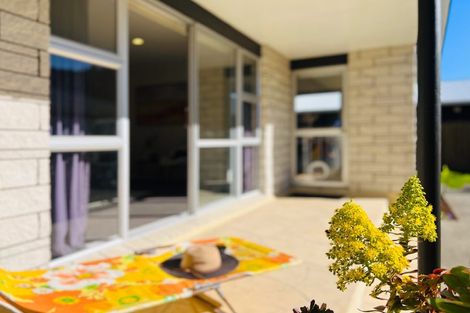 Photo of property in 15 Kohekohe Road, Waikanae, 5036