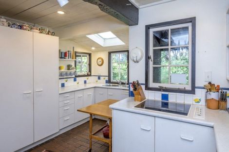 Photo of property in 1 Kohutuhutu Road, Raumati Beach, Paraparaumu, 5032