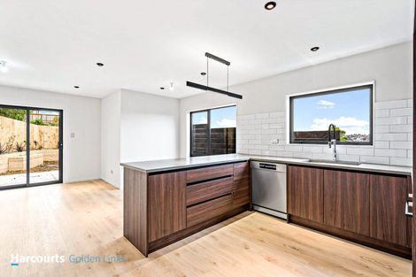 Photo of property in 51a Fitzwater Place, Henderson, Auckland, 0612