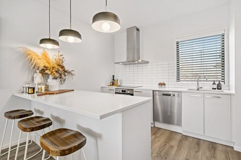 Photo of property in 4 Tahuhu Road, Mount Wellington, Auckland, 1062