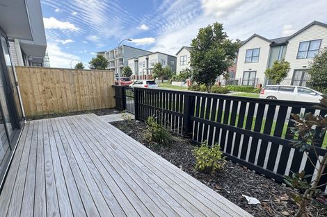 Photo of property in 15 Mahalo Avenue, Wiri, Auckland, 2104