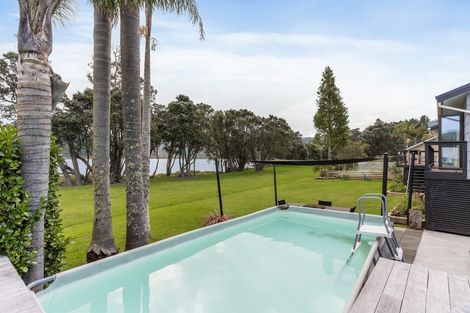 Photo of property in 65 Tangiteroria Lane, Pauanui, Hikuai, 3579