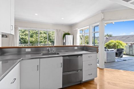 Photo of property in 62 Cutfield Road, New Plymouth, 4310