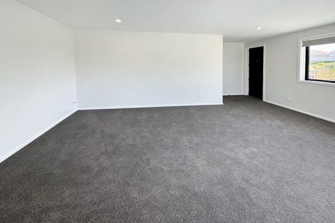 Photo of property in 28 Rangiora Street, Castlecliff, Wanganui, 4501