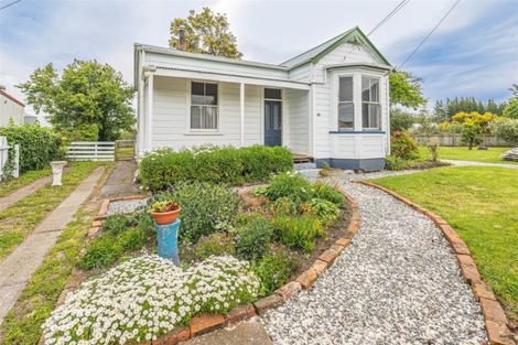 Photo of property in 37 Gibson Street, Aramoho, Whanganui, 4500