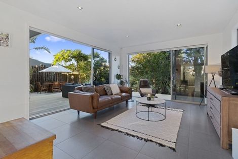 Photo of property in 5 Acacia Court, Whitianga, 3510