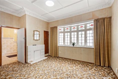 Photo of property in 73 Derwent Street, Island Bay, Wellington, 6023