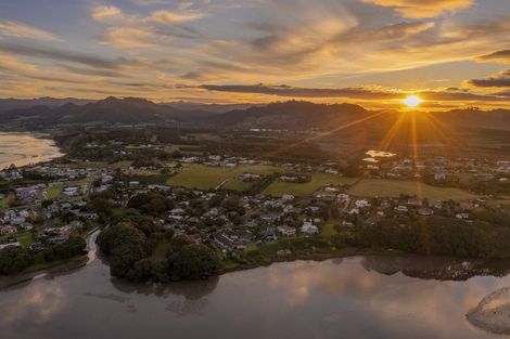 Photo of property in 12 Marina Way, Athenree, Katikati, 3177