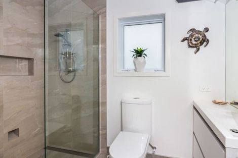 Photo of property in 2 Huka Heights Drive, Rangatira Park, Taupo, 3330