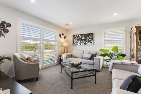 Photo of property in 25 Pitoitoi Drive, Riverhead, 0820