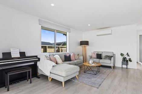 Photo of property in 56 Whakaturou Crescent, Pyes Pa, Tauranga, 3112