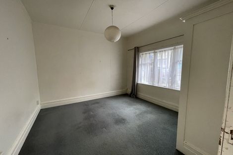 Photo of property in 1 Porritt Avenue, Mount Victoria, Wellington, 6011