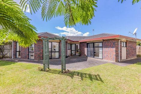 Photo of property in 8 Maurice Borich Place, Henderson, Auckland, 0610