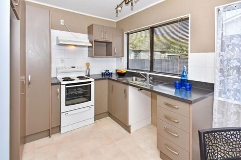 Photo of property in 2/22 Franklin Avenue, Papatoetoe, Auckland, 2024