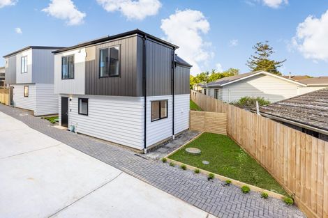 Photo of property in 6/24 Tupaki Place, Pakuranga Heights, Auckland, 2010