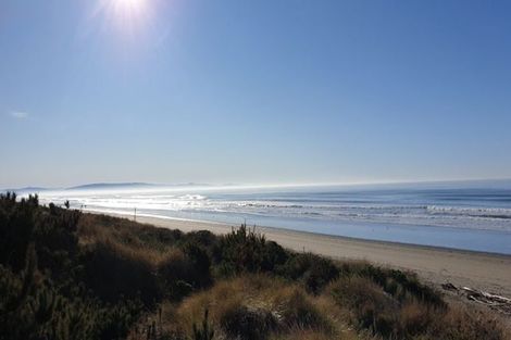 Photo of property in 76 Ferry Road, Woodend Beach, Kaiapoi, 7691
