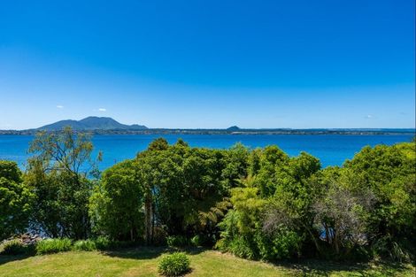 Photo of property in 809 Acacia Bay Road, Acacia Bay, Taupo, 3330