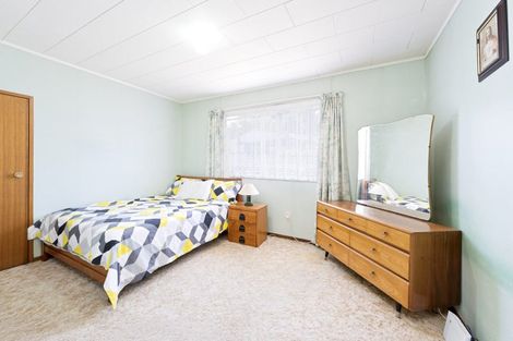 Photo of property in 19 Pankhurst Place, Sunnyvale, Auckland, 0612