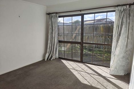 Photo of property in 41 Takapu Street, Henderson, Auckland, 0612