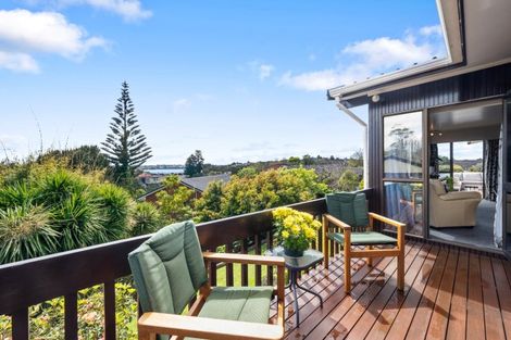 Photo of property in 8 Estelle Place, Farm Cove, Auckland, 2012