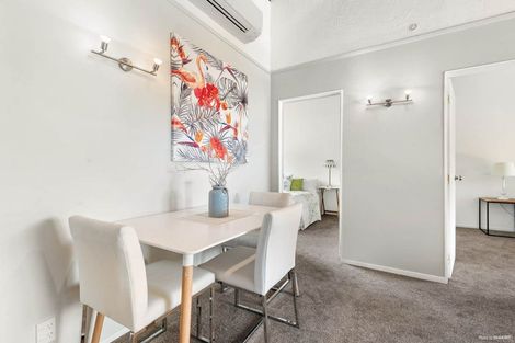 Photo of property in 3/23 Craigbank Avenue, New Lynn, Auckland, 0600