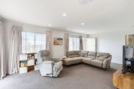 Photo of property in 72 Garton Drive, Massey, Auckland, 0614