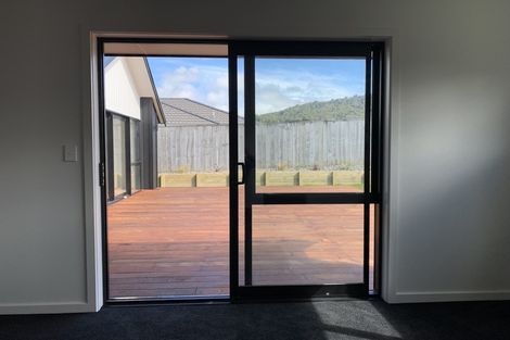 Photo of property in 11 Hamon Place, Pukehangi, Rotorua, 3015