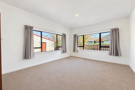 Photo of property in 21 Owens Terrace, Upper Riccarton, Christchurch, 8041