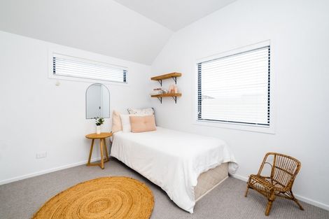 Photo of property in 52 Charles Street, Westshore, Napier, 4110