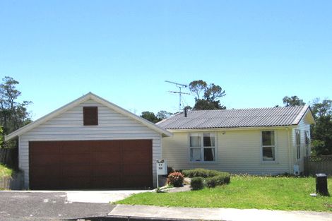 Photo of property in 67 Taurus Crescent, Beach Haven, Auckland, 0626