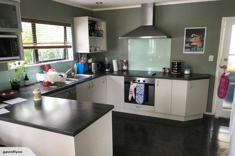 Photo of property in 2/14 Charles Street, Hauraki, Auckland, 0622