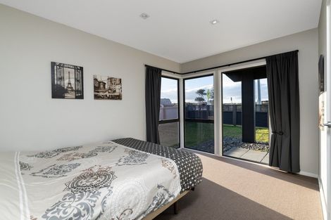 Photo of property in 908a Papamoa Beach Road, Papamoa Beach, Papamoa, 3118