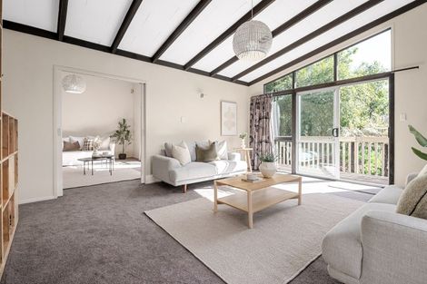 Photo of property in 10 Burwood Place, Silverdale, Hamilton, 3216