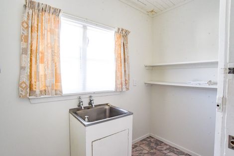 Photo of property in 119 Mackworth Street, Woolston, Christchurch, 8062