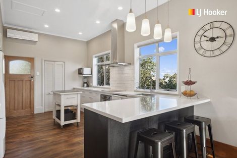 Photo of property in 10 Oakland Street, Andersons Bay, Dunedin, 9013