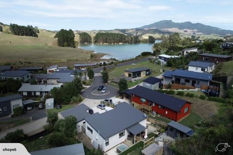 Photo of property in 8g Harakeke Place, Raglan, 3225