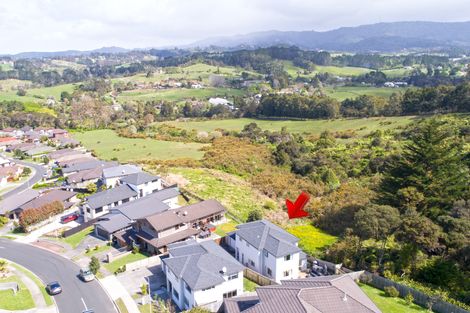 Photo of property in 102a San Marino Drive West, Henderson, Auckland, 0612