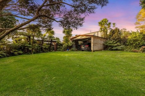 Photo of property in 11 Te Ahuahu Road, Piha, New Lynn, 0772